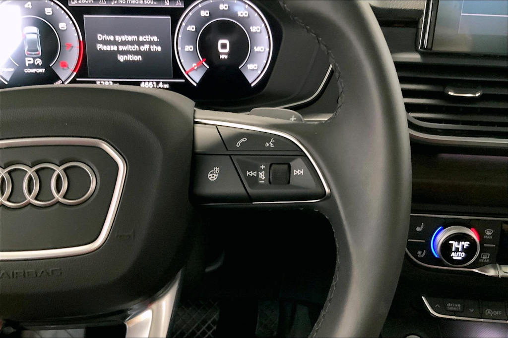 Thumbnail: 2025 Audi Q5 - 24