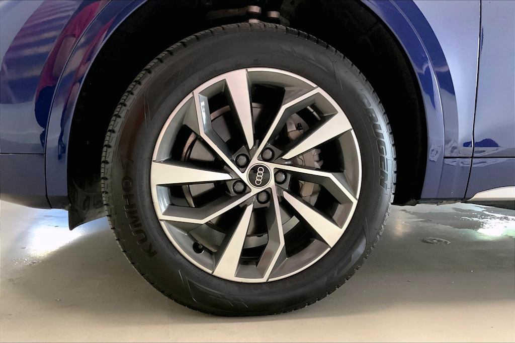 Thumbnail: 2025 Audi Q5 - 8