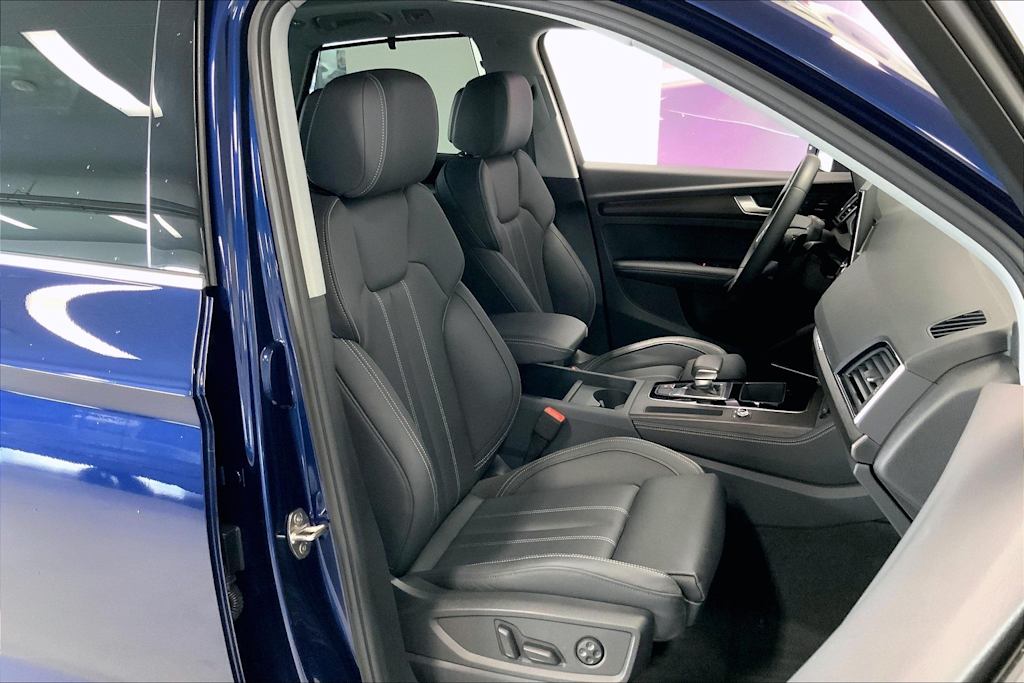 Thumbnail: 2025 Audi Q5 - 20