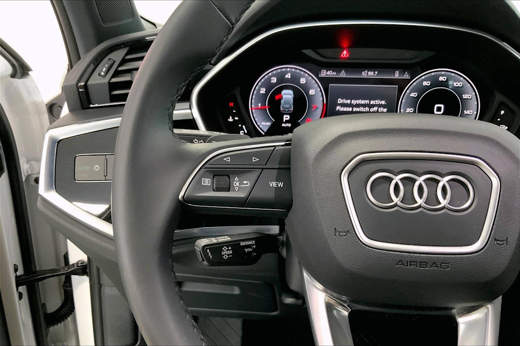 Thumbnail: 2024 Audi Q3 - 24