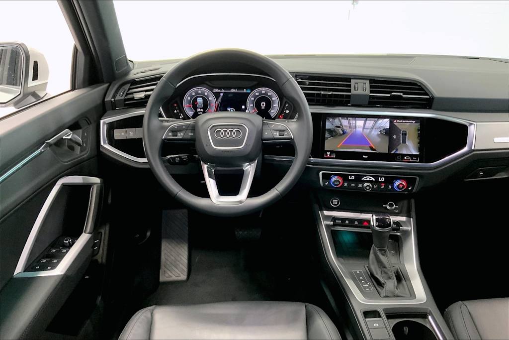 Thumbnail: 2024 Audi Q3 - 14