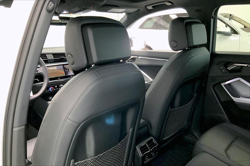 Thumbnail: 2024 Audi Q3 - 13