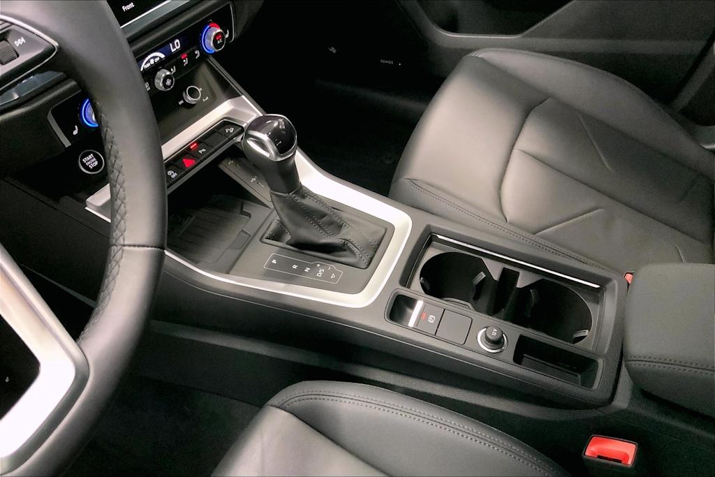 Thumbnail: 2024 Audi Q3 - 17