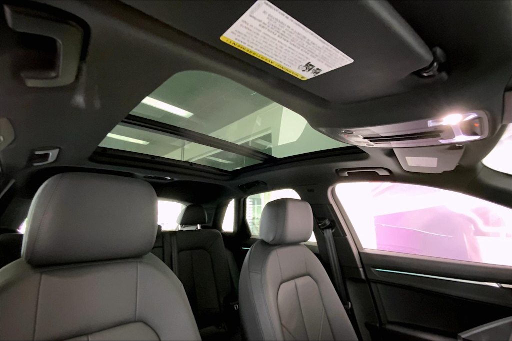 Thumbnail: 2024 Audi Q3 - 29