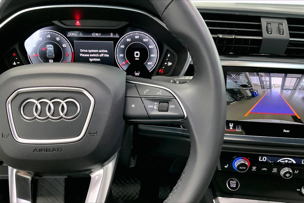 Thumbnail: 2024 Audi Q3 - 25