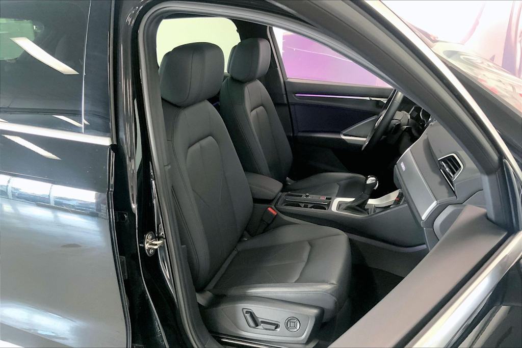 Thumbnail: 2023 Audi Q3 - 11