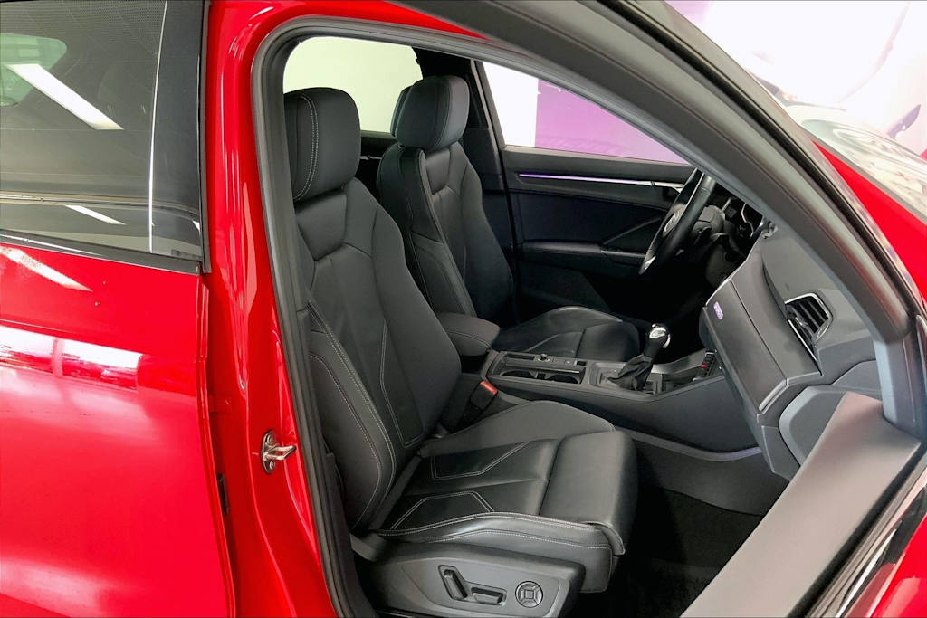 Thumbnail: 2023 Audi Q3 - 10