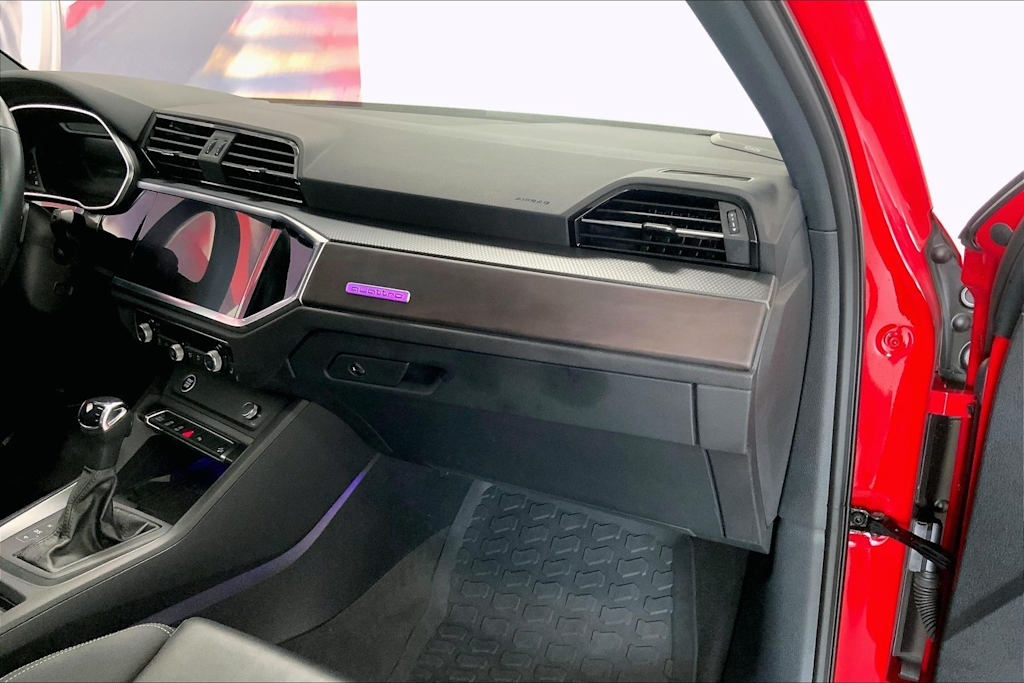 Thumbnail: 2023 Audi Q3 - 21