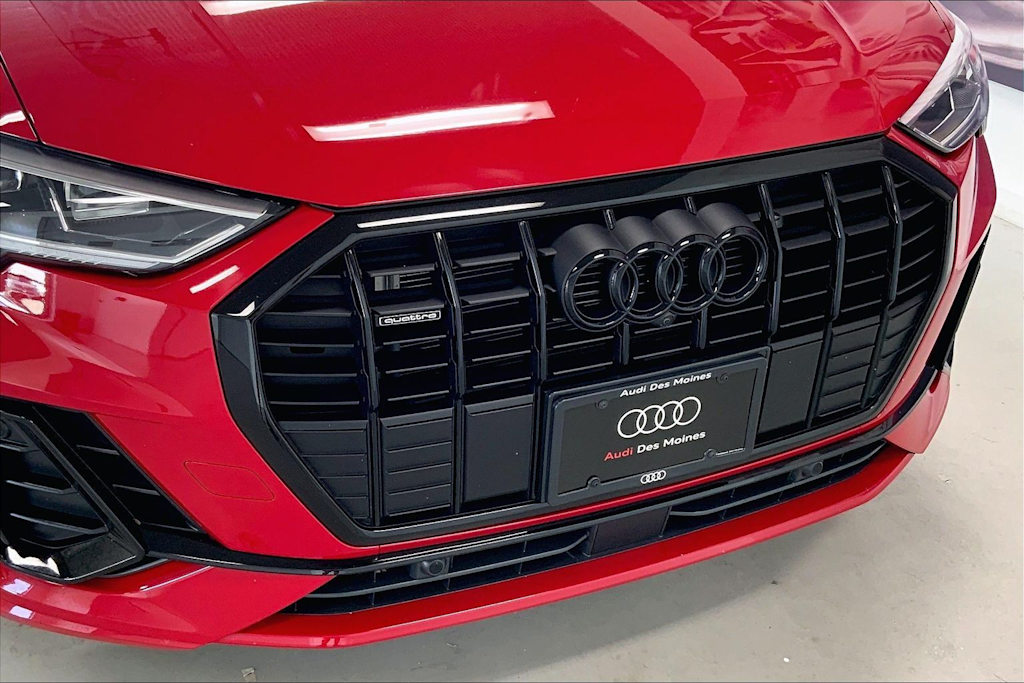 Thumbnail: 2023 Audi Q3 - 30