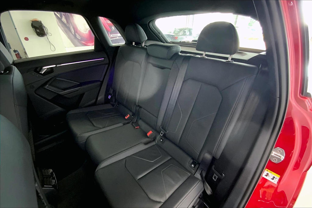 Thumbnail: 2023 Audi Q3 - 26