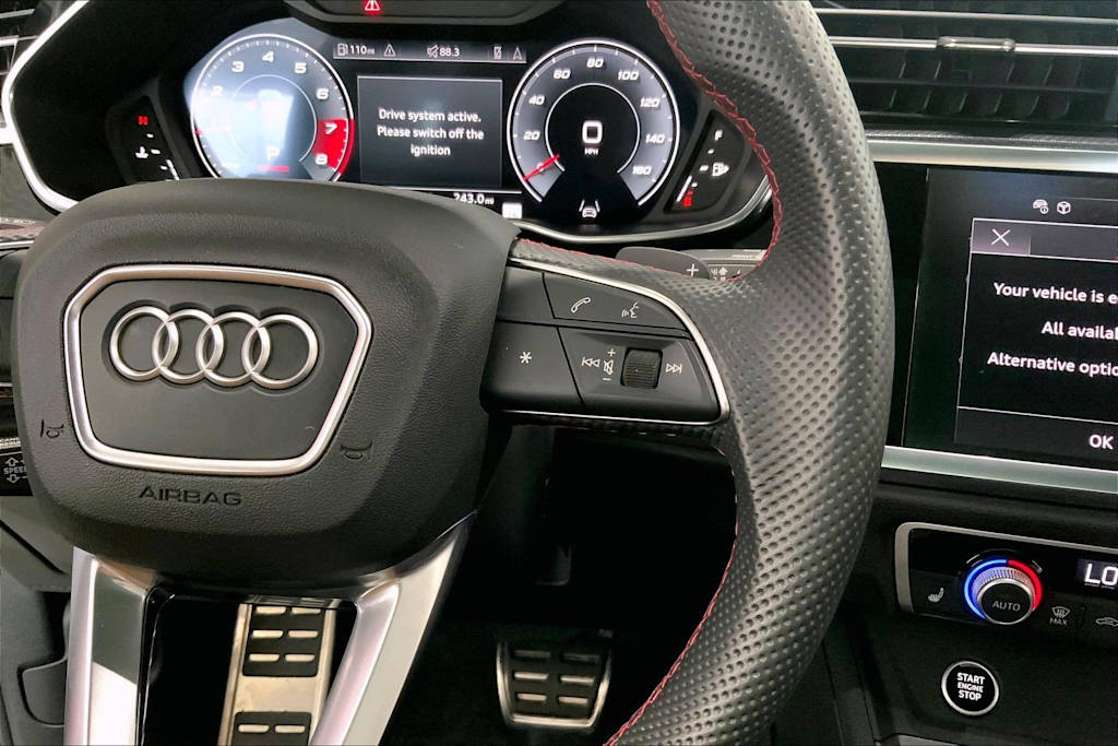 Thumbnail: 2025 Audi Q3 - 23
