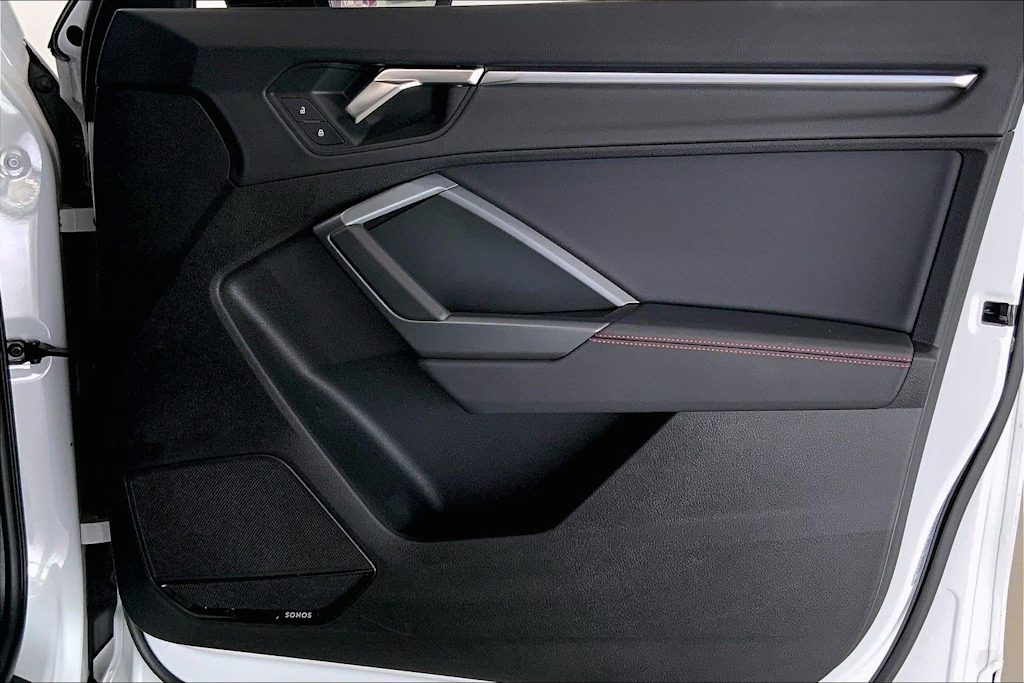 Thumbnail: 2025 Audi Q3 - 26