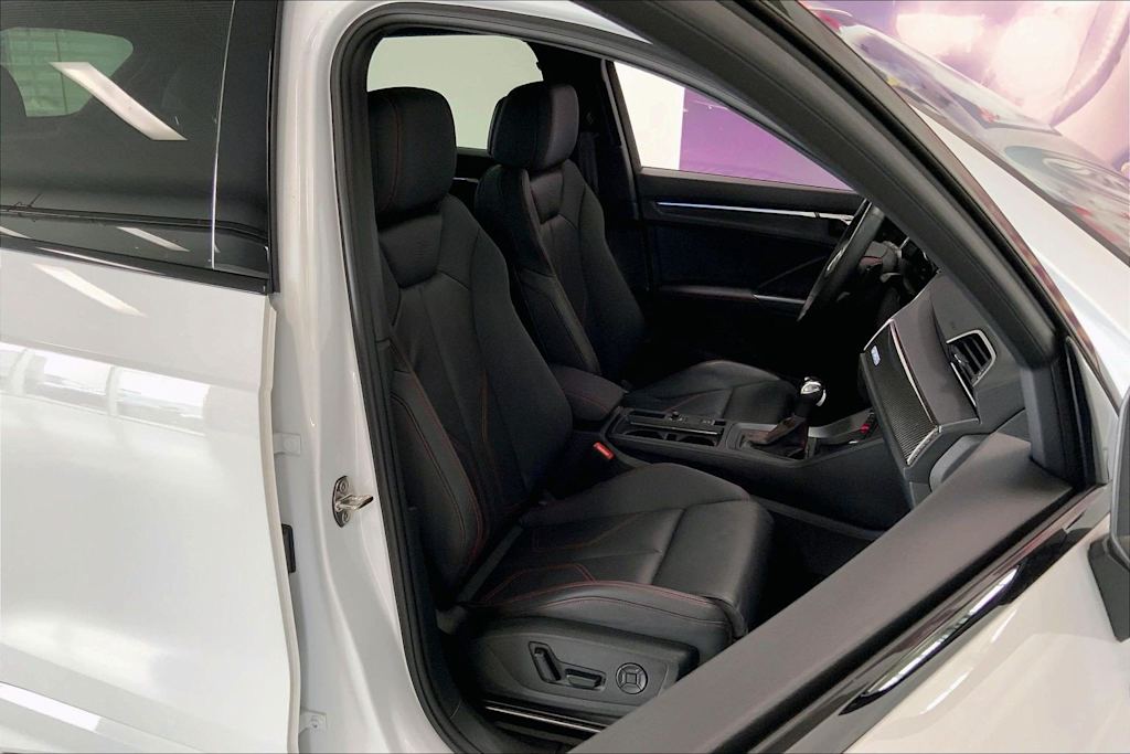 Thumbnail: 2025 Audi Q3 - 11