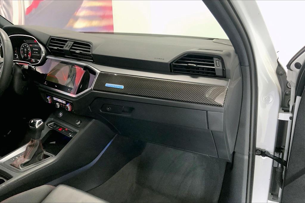 Thumbnail: 2025 Audi Q3 - 14