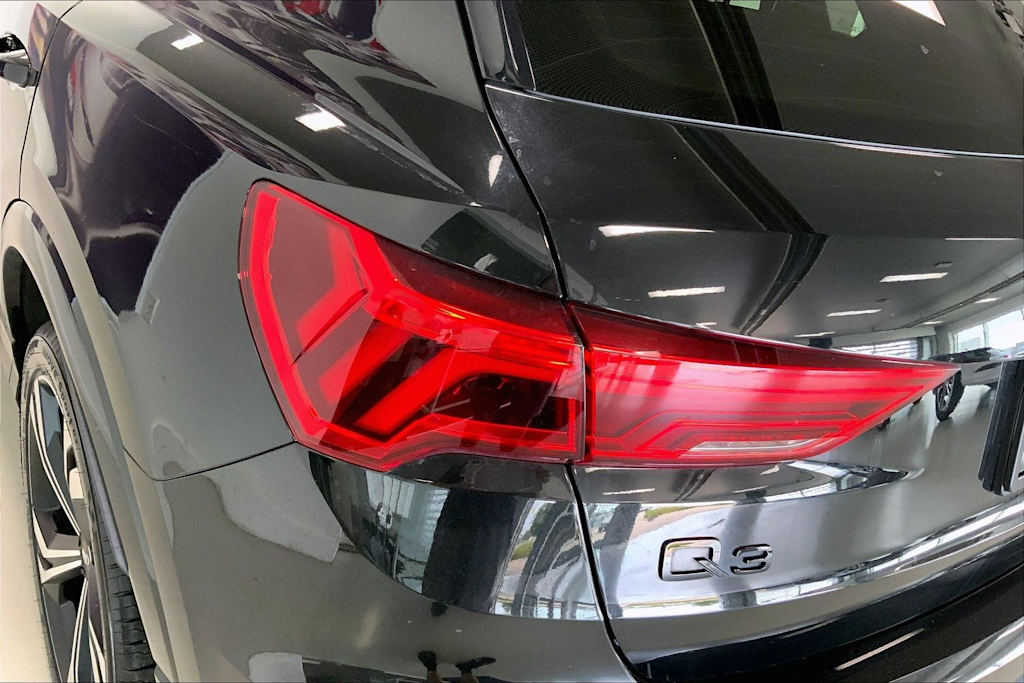 Thumbnail: 2023 Audi Q3 - 29