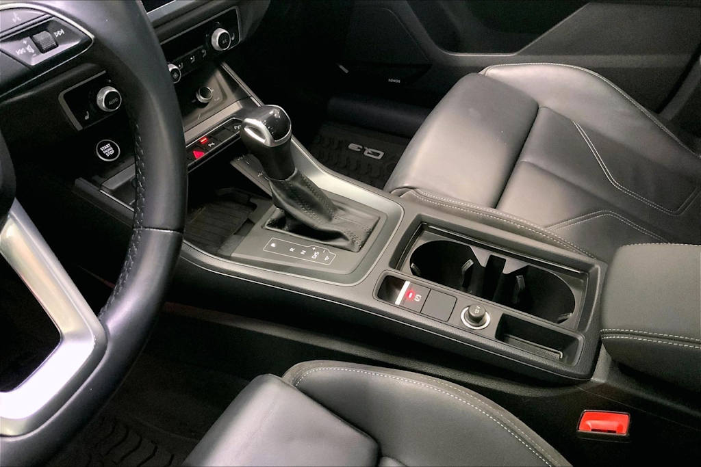 Thumbnail: 2023 Audi Q3 - 16