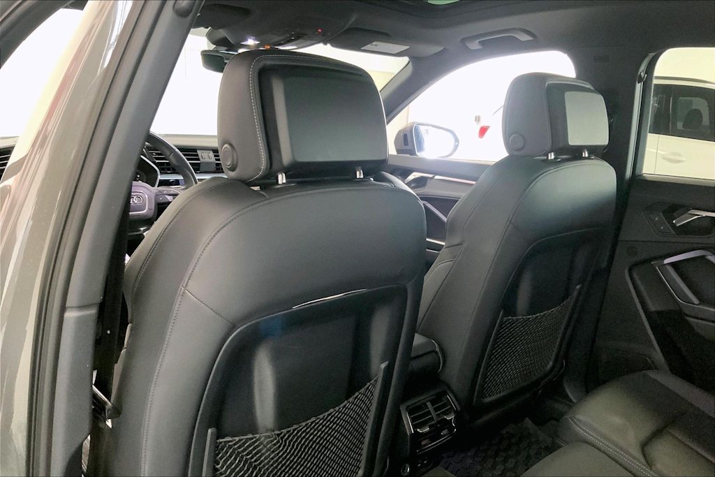 Thumbnail: 2023 Audi Q3 - 12