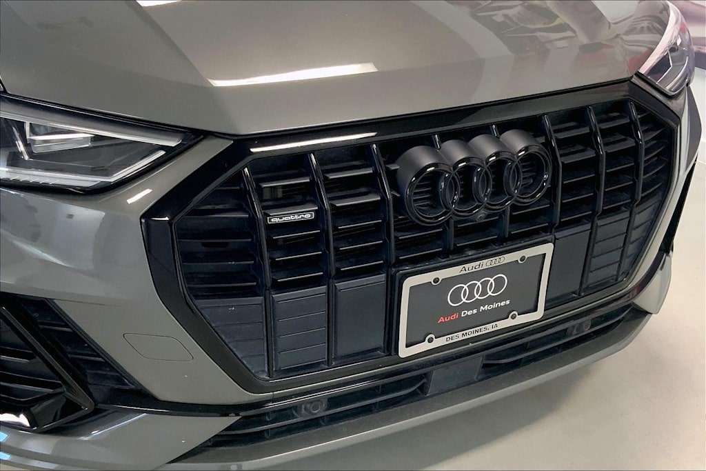 Thumbnail: 2023 Audi Q3 - 31