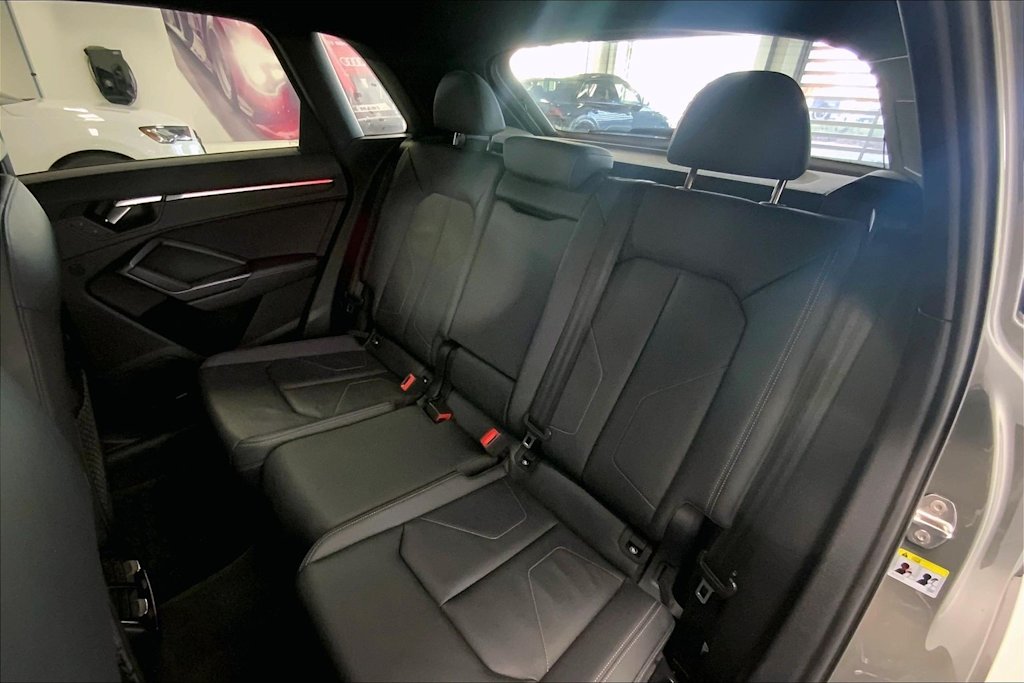 Thumbnail: 2023 Audi Q3 - 27