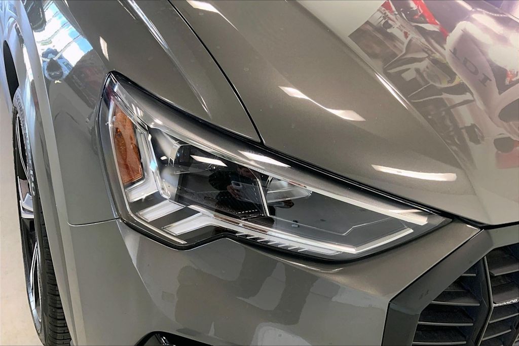 Thumbnail: 2023 Audi Q3 - 29