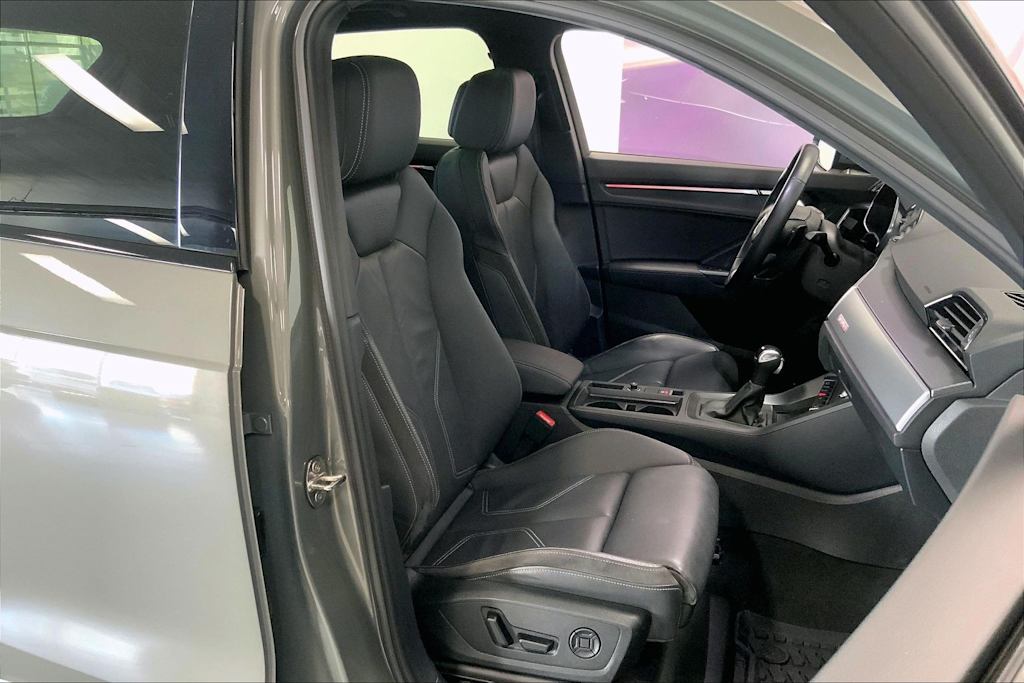 Thumbnail: 2023 Audi Q3 - 11