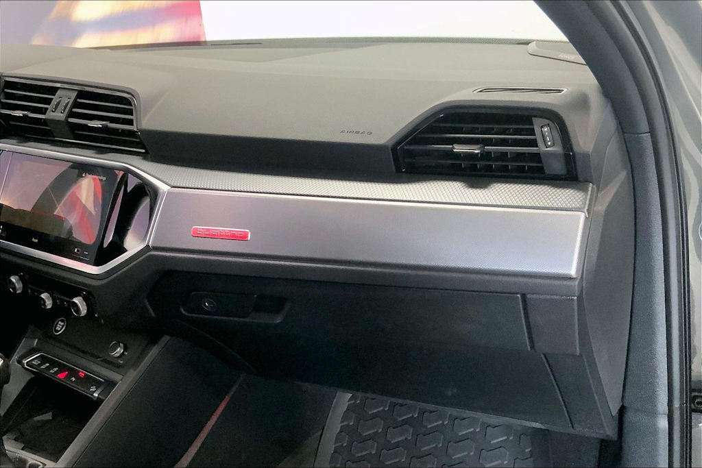 Thumbnail: 2023 Audi Q3 - 22