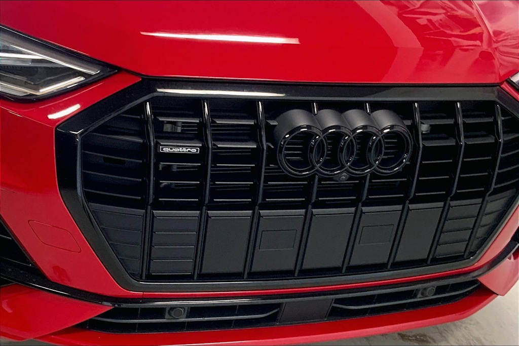 Thumbnail: 2023 Audi Q3 - 30