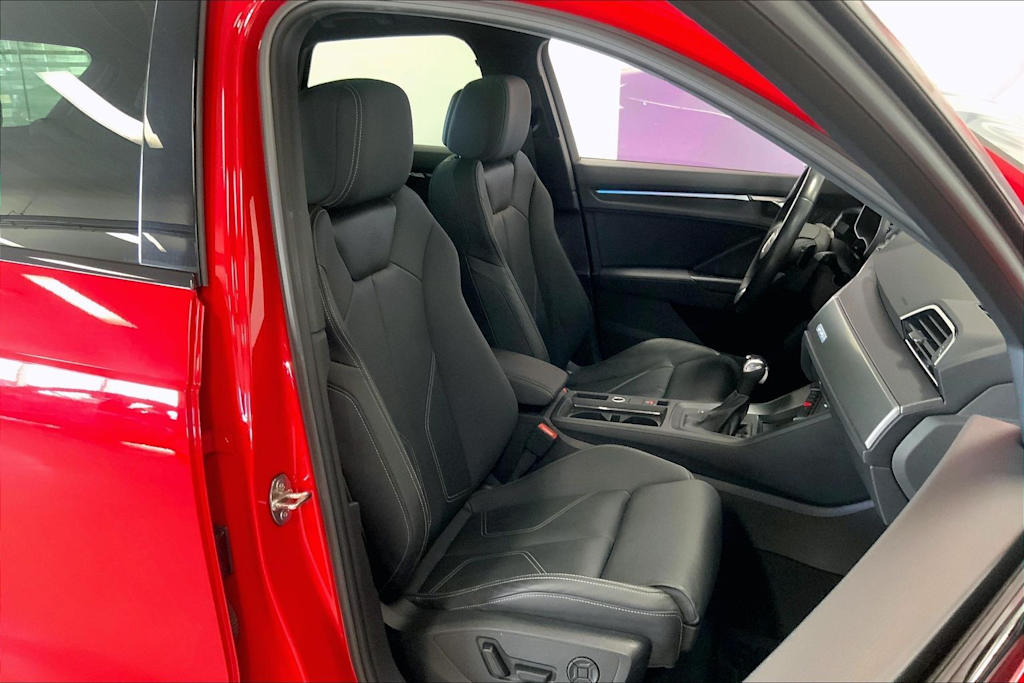 Thumbnail: 2023 Audi Q3 - 9