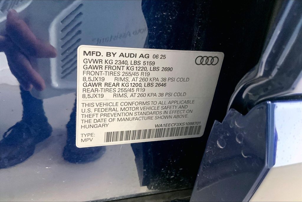 Thumbnail: 2025 Audi Q3 - 19