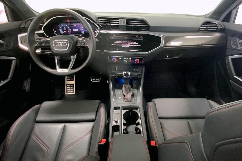 Thumbnail: 2025 Audi Q3 - 8