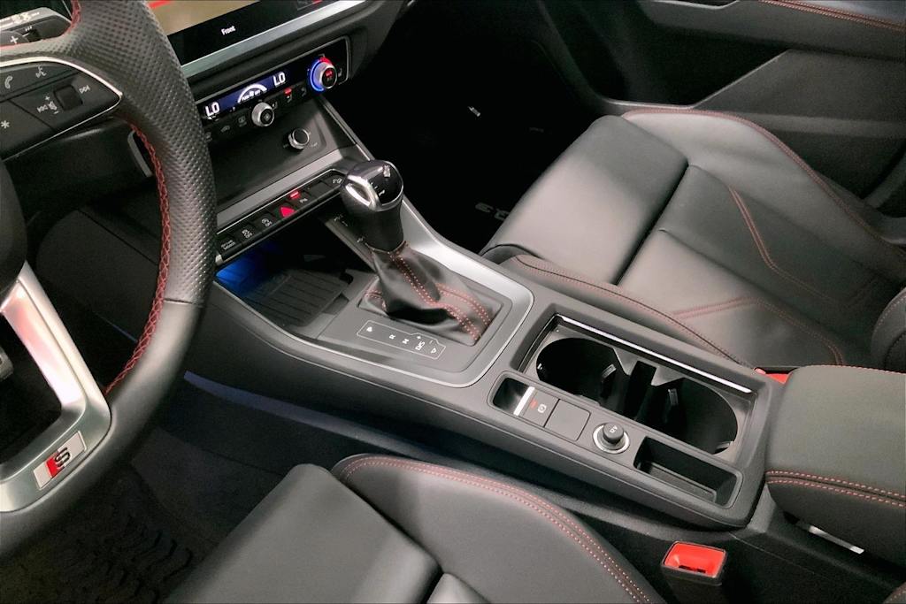 Thumbnail: 2025 Audi Q3 - 15