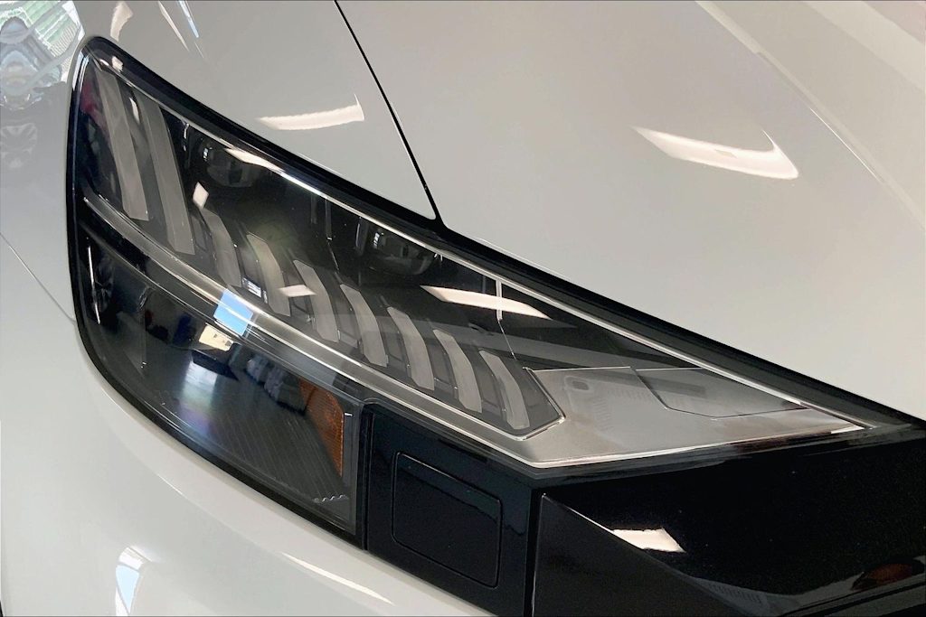 Thumbnail: 2023 Audi Q8 - 7