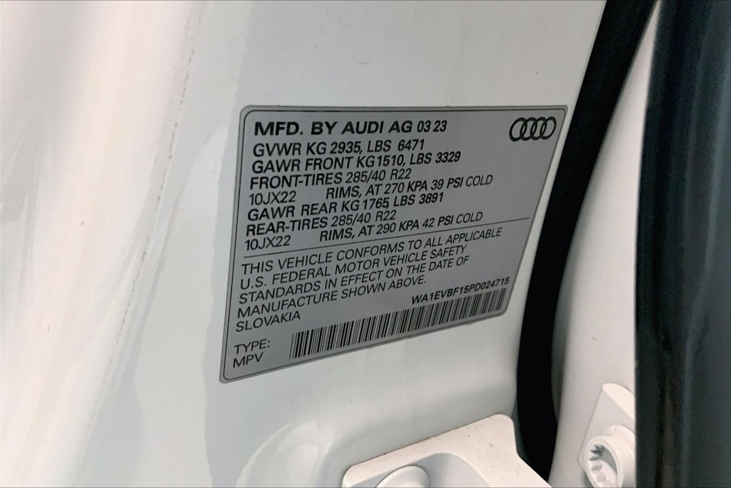 Thumbnail: 2023 Audi Q8 - 20