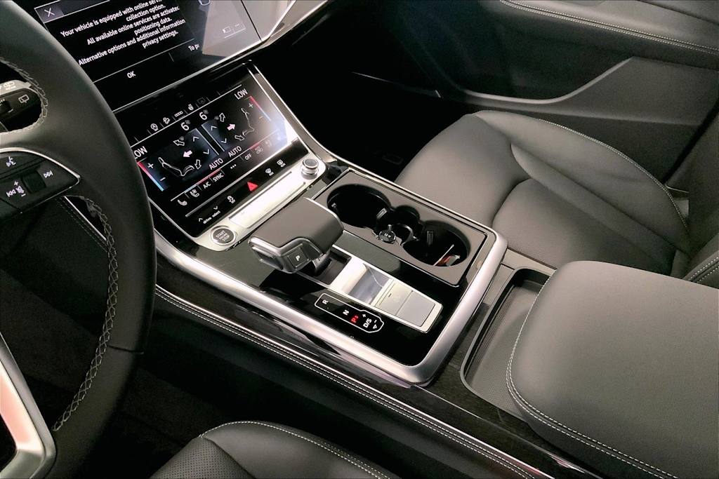 Thumbnail: 2026 Audi Q8 - 14