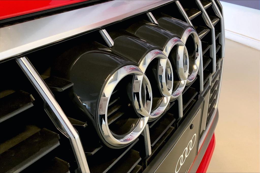 Thumbnail: 2020 Audi Q3 - 33