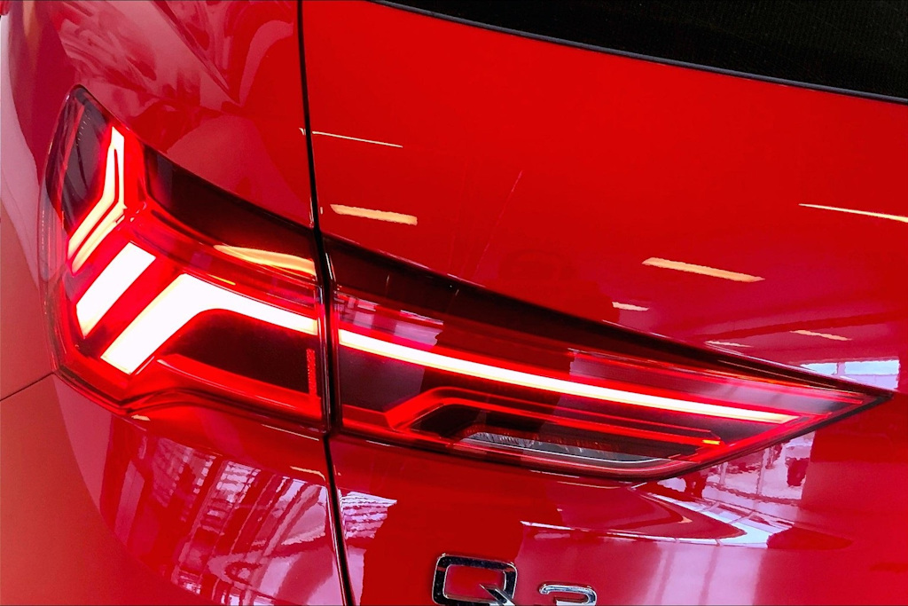 Thumbnail: 2020 Audi Q3 - 32