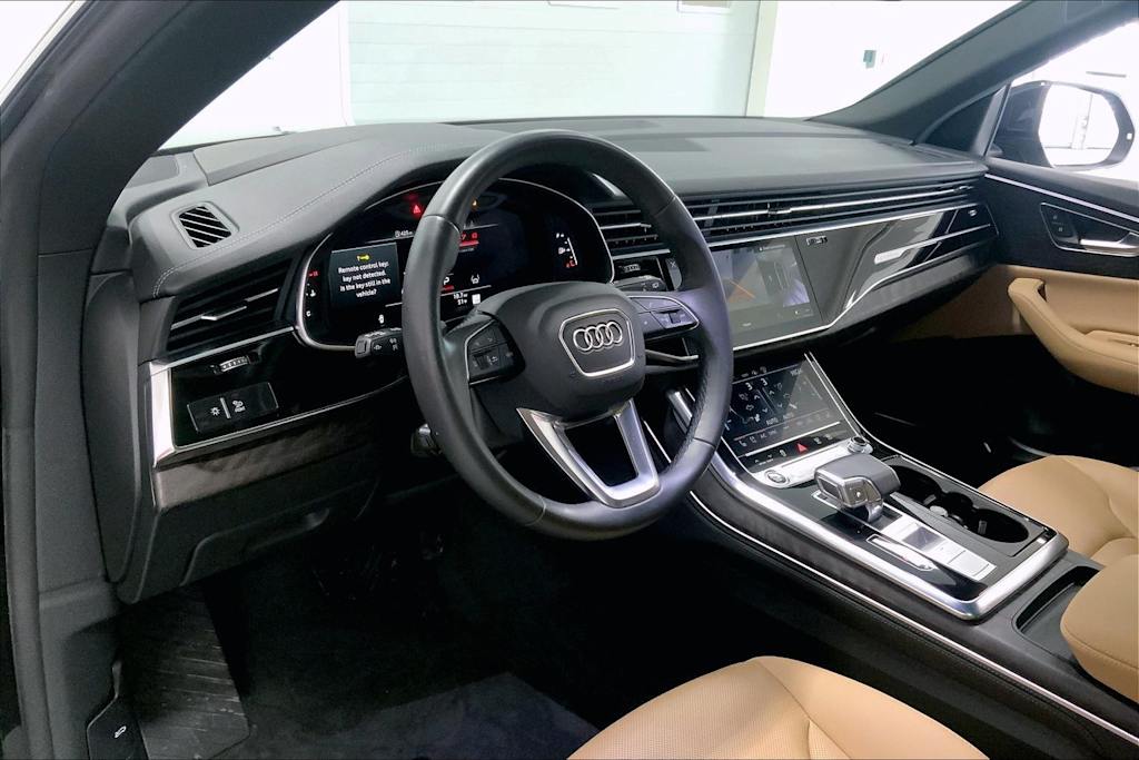 Thumbnail: 2023 Audi Q8 - 2