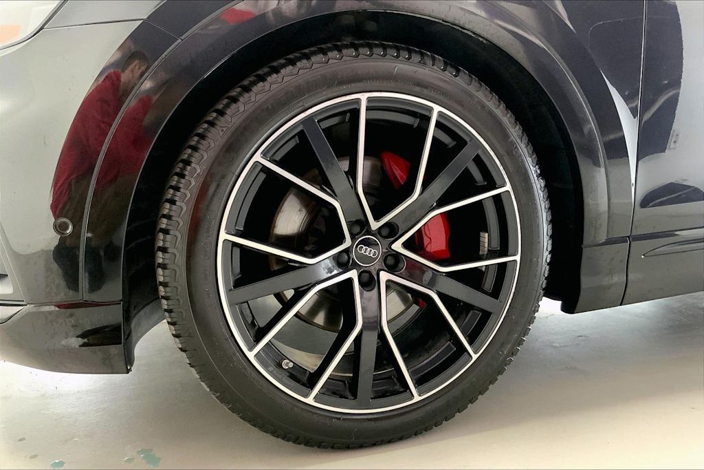 Thumbnail: 2023 Audi Q8 - 7