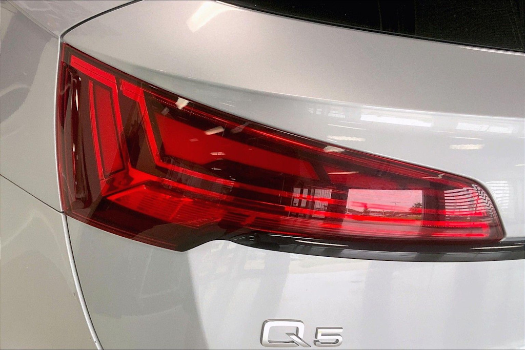 Thumbnail: 2025 Audi Q5 - 28