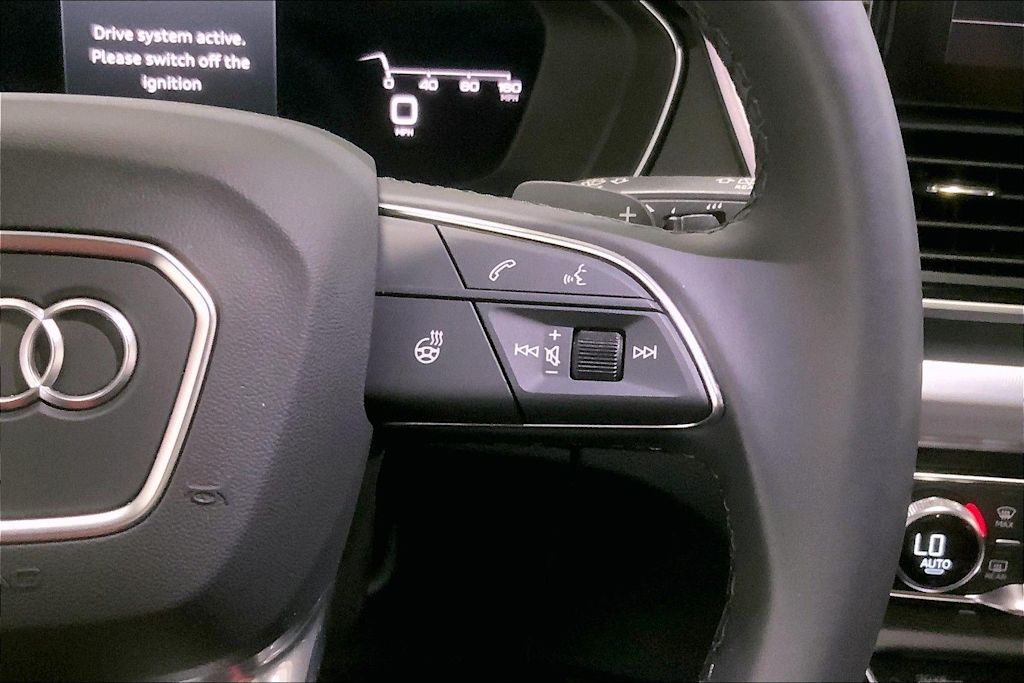 Thumbnail: 2025 Audi Q5 - 22