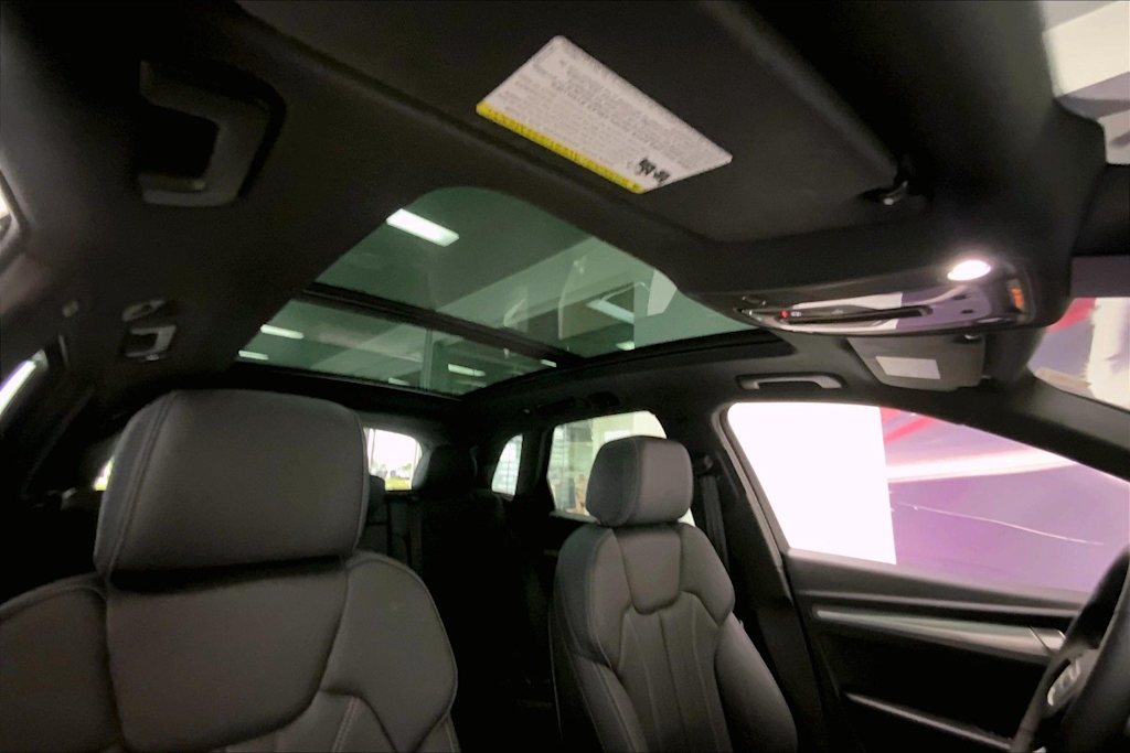 Thumbnail: 2025 Audi Q5 - 27