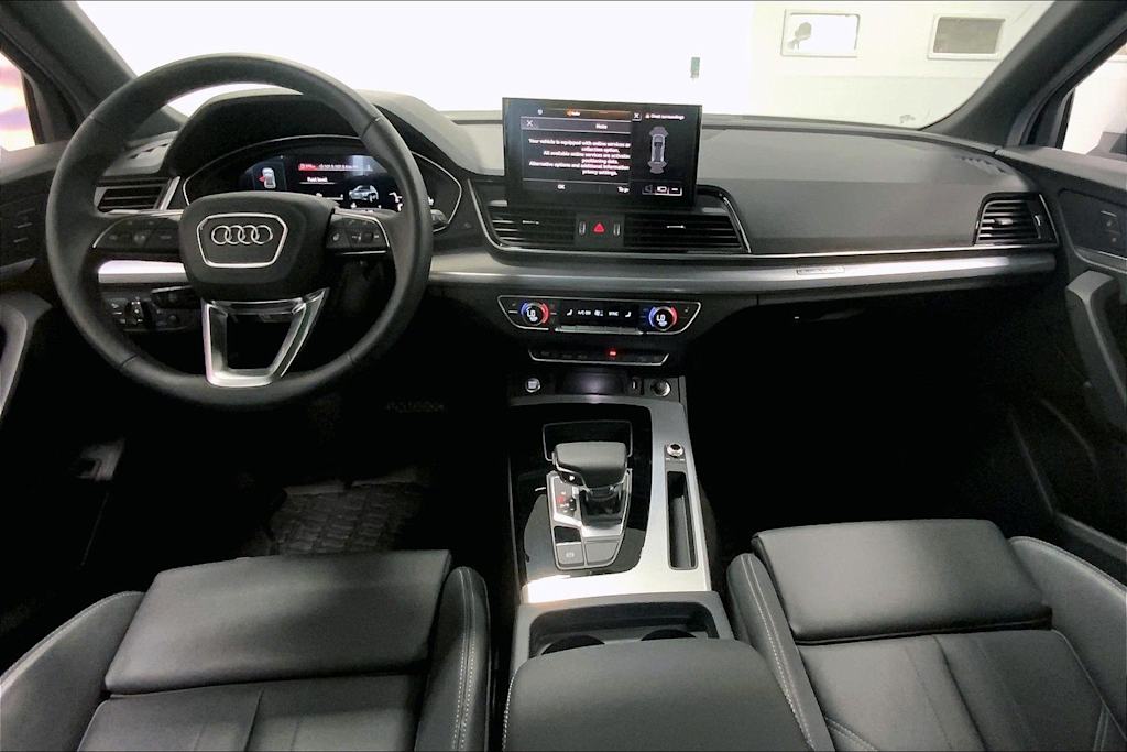 Thumbnail: 2025 Audi Q5 - 9