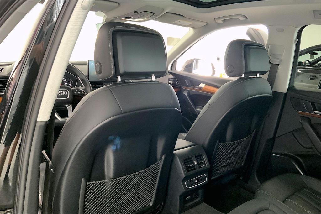 Thumbnail: 2023 Audi Q5 - 12