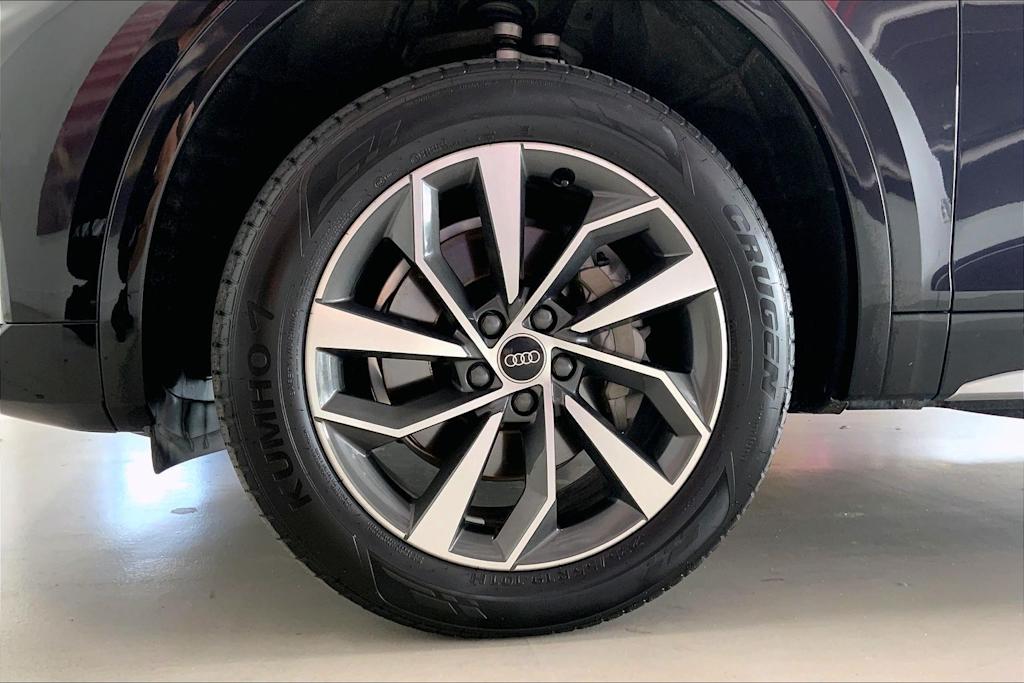 Thumbnail: 2023 Audi Q5 - 8