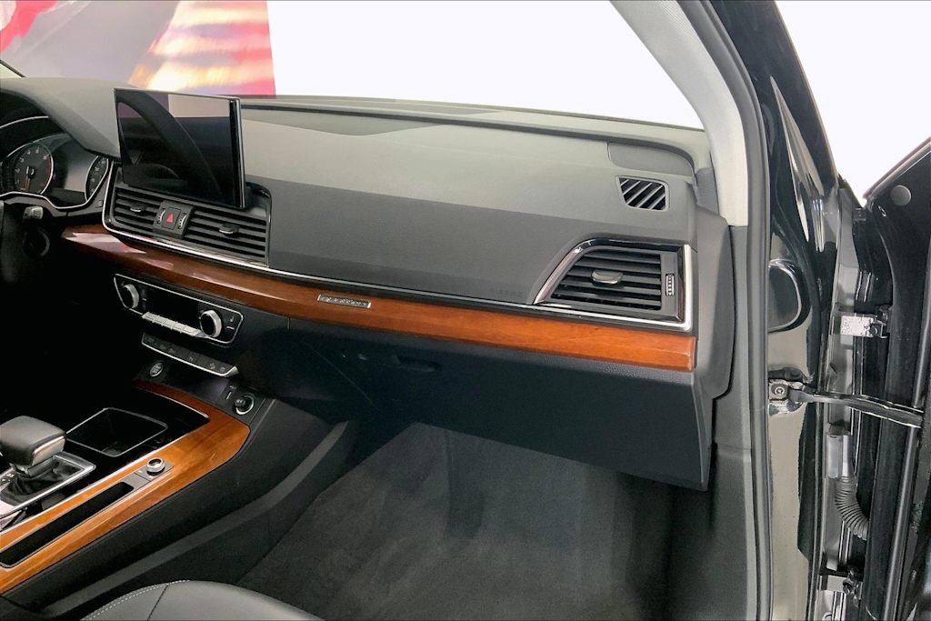 Thumbnail: 2023 Audi Q5 - 14