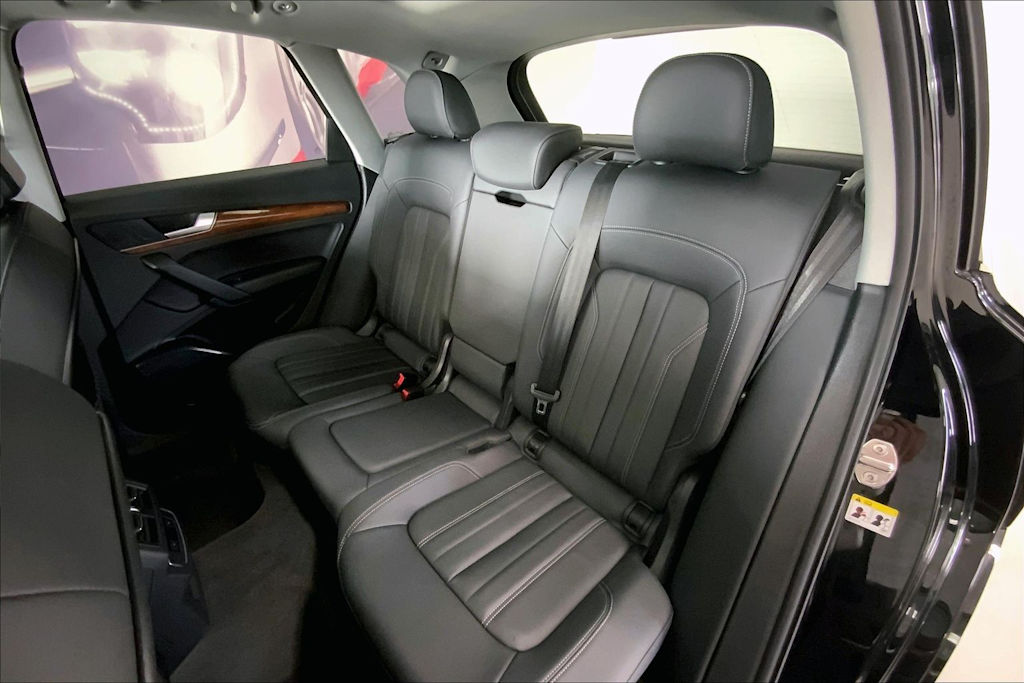 Thumbnail: 2023 Audi Q5 - 27