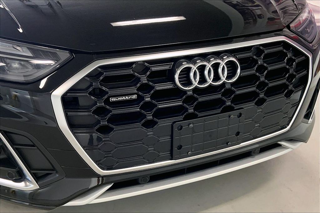 Thumbnail: 2023 Audi Q5 - 30