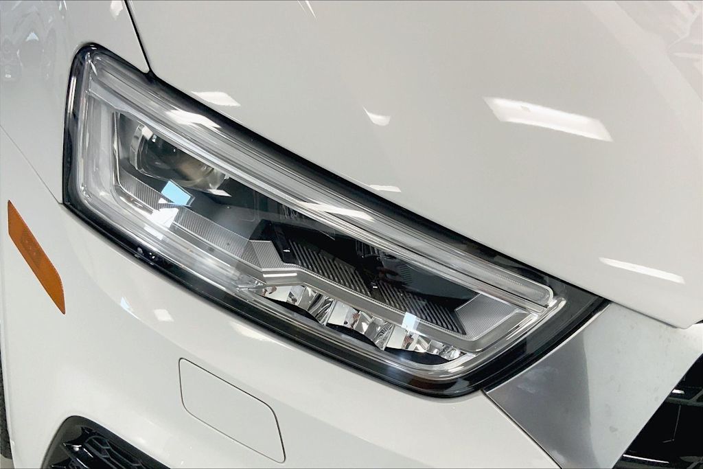 Thumbnail: 2018 Audi Q3 - 26