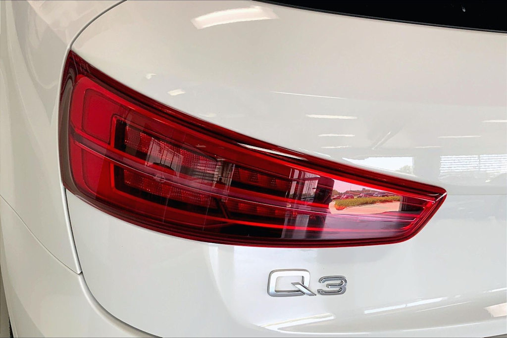 Thumbnail: 2018 Audi Q3 - 27