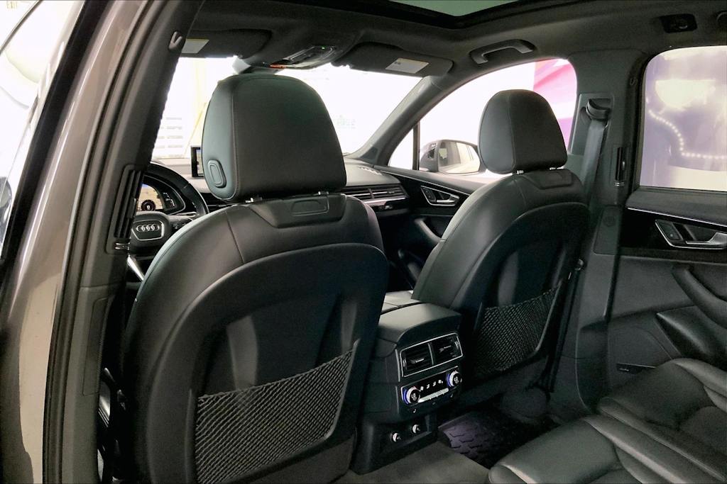 Thumbnail: 2019 Audi Q7 - 13